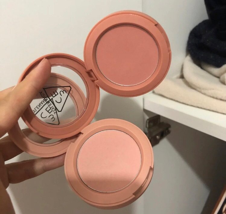 3ce腮红 rose beige和 nude peach对比