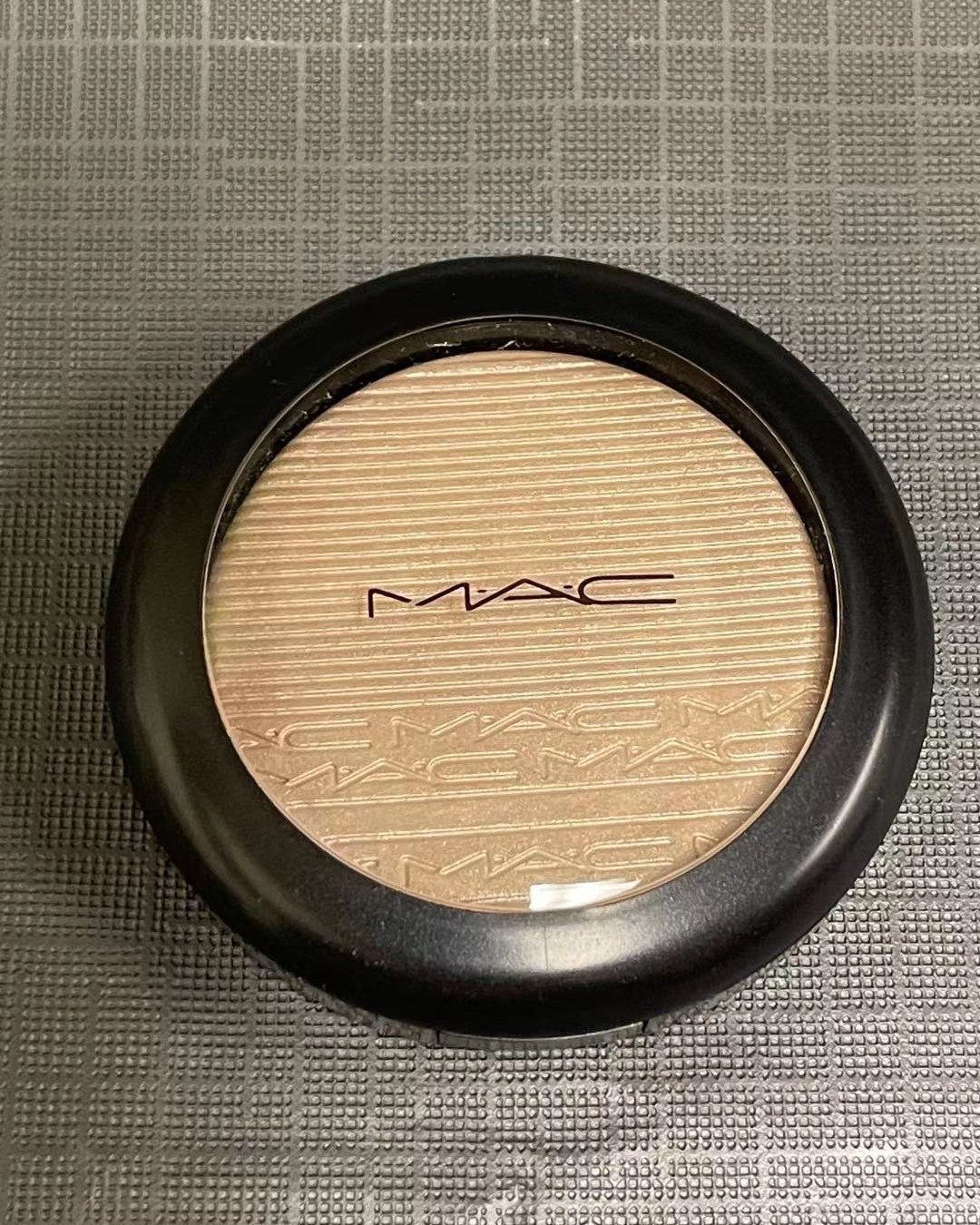 MAC 魅可生姜高光粉饼立体修容 珠光闪粉脸部提亮   👸