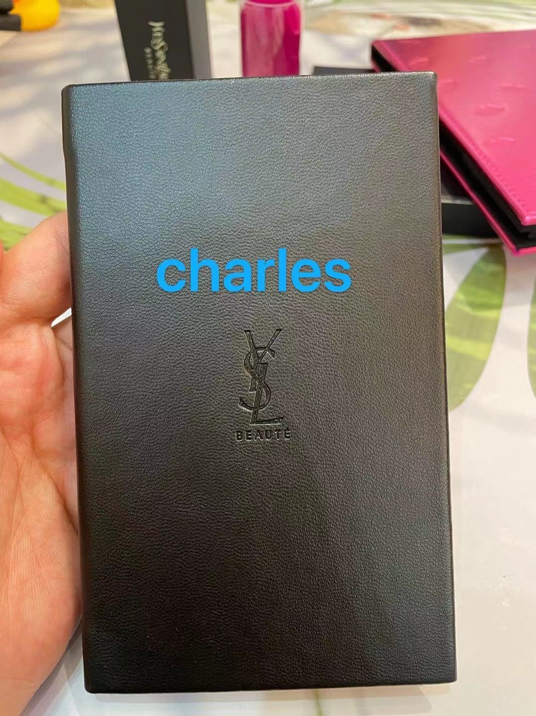 现在各种地方都开始有会员啦，超市有会员，腾讯有会员，音乐有会