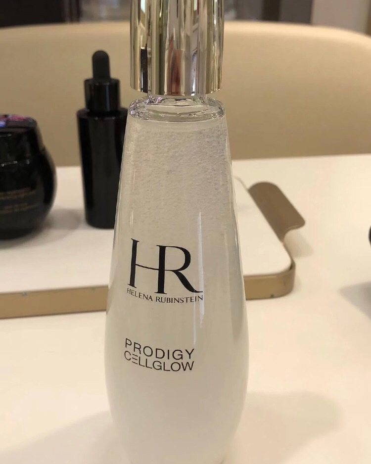 赫莲娜小露珠大升级啊,钱包又要捂不住了😆  💎说到热门贵