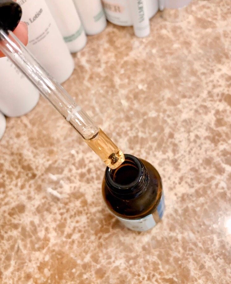 ✨修丽可的CE抗氧化精华✨  💕修丽可最出名也是最经典的一