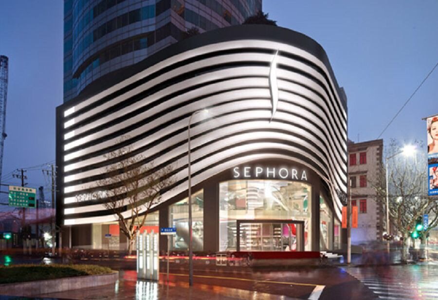 丝芙兰大家应该都很熟悉了，是欧洲领先的化妆品零售商，被誉为化