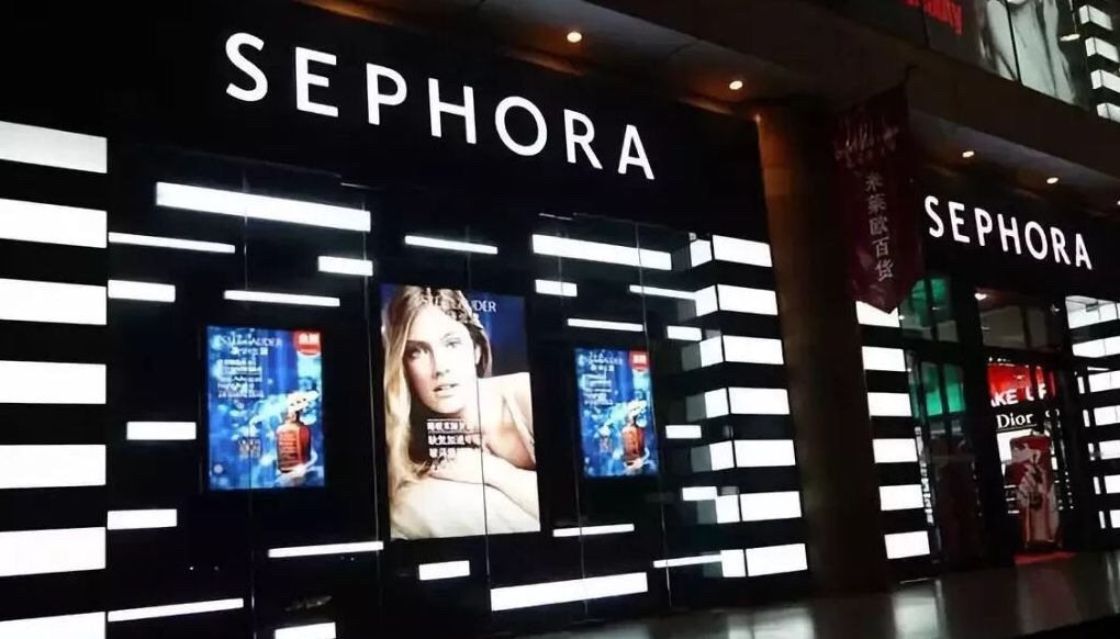 丝芙兰大家应该都很熟悉了，是欧洲领先的化妆品零售商，被誉为化