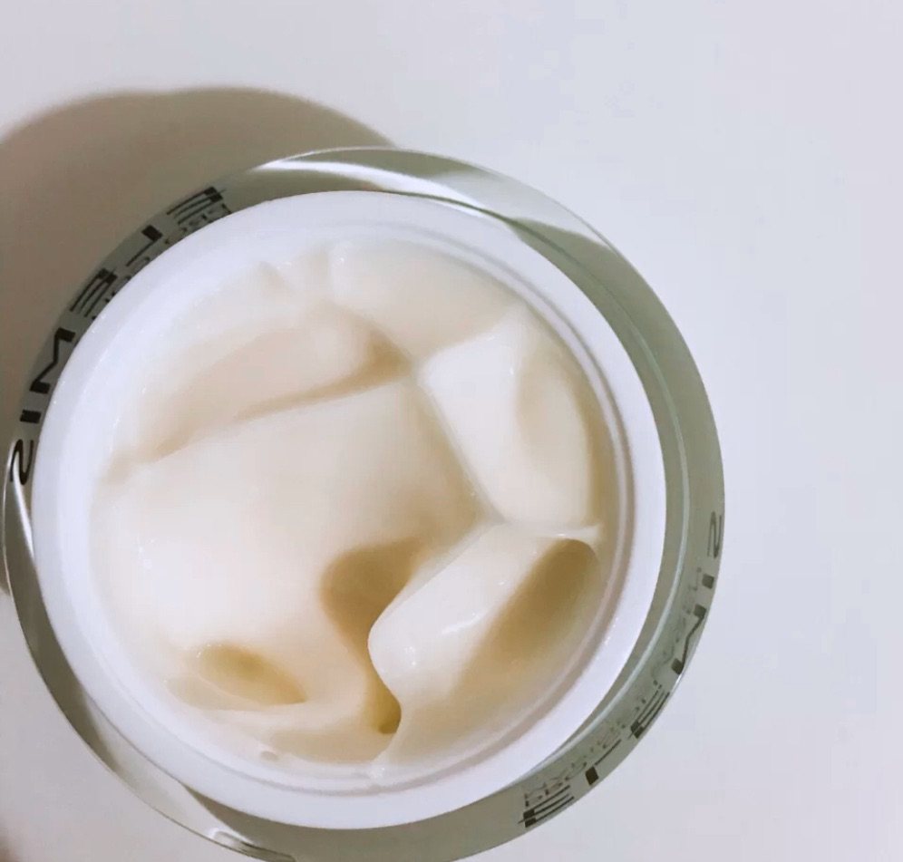 ▪️要选一个四季可用的面霜，我可能Elemis的海洋胶原面霜