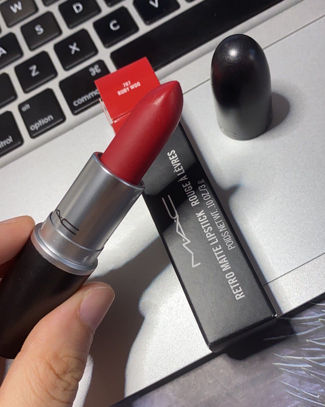 🌈N久以前第一次购买Ruby Woo 拿到之后发现口红居然