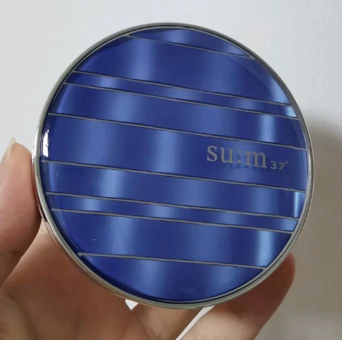 🔵这是一款我曾经去回购过4盒以上的气垫粉底！这款气垫我那时