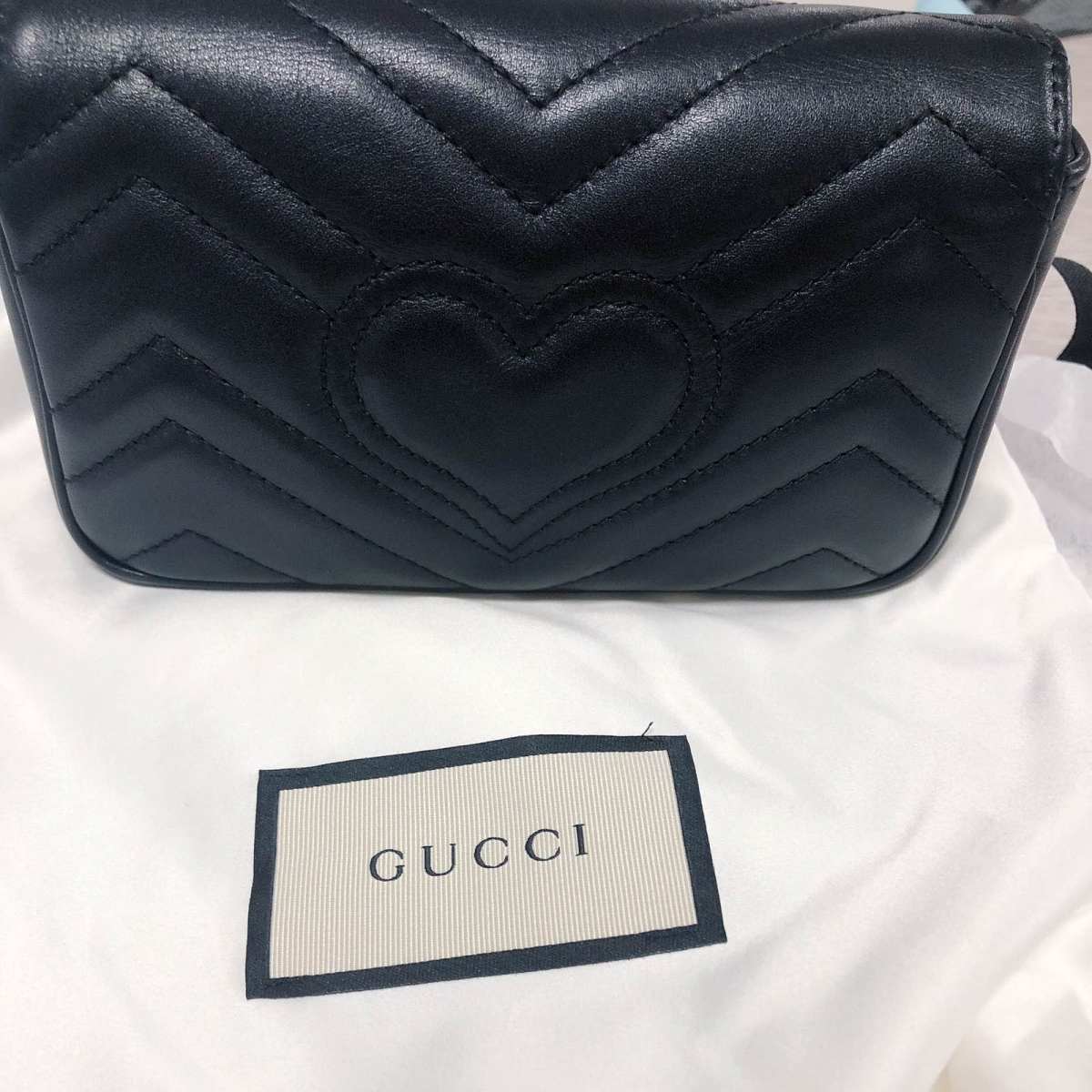Gucci入门款 经典百搭款🉑️  实物很小 很轻巧 su