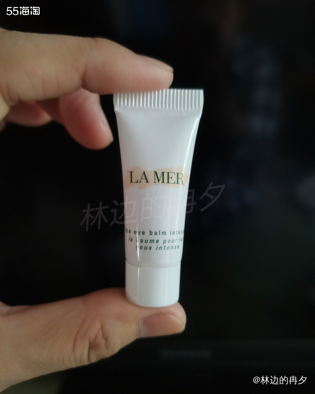 如果说，海蓝之谜浓缩精华修护眼霜针对黑眼圈效果明显，那么眼袋
