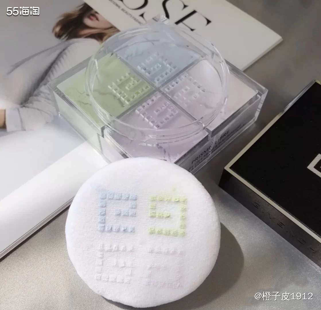 这款散粉我是去年买的，用了这么久感觉还像新的一样，真的很耐用