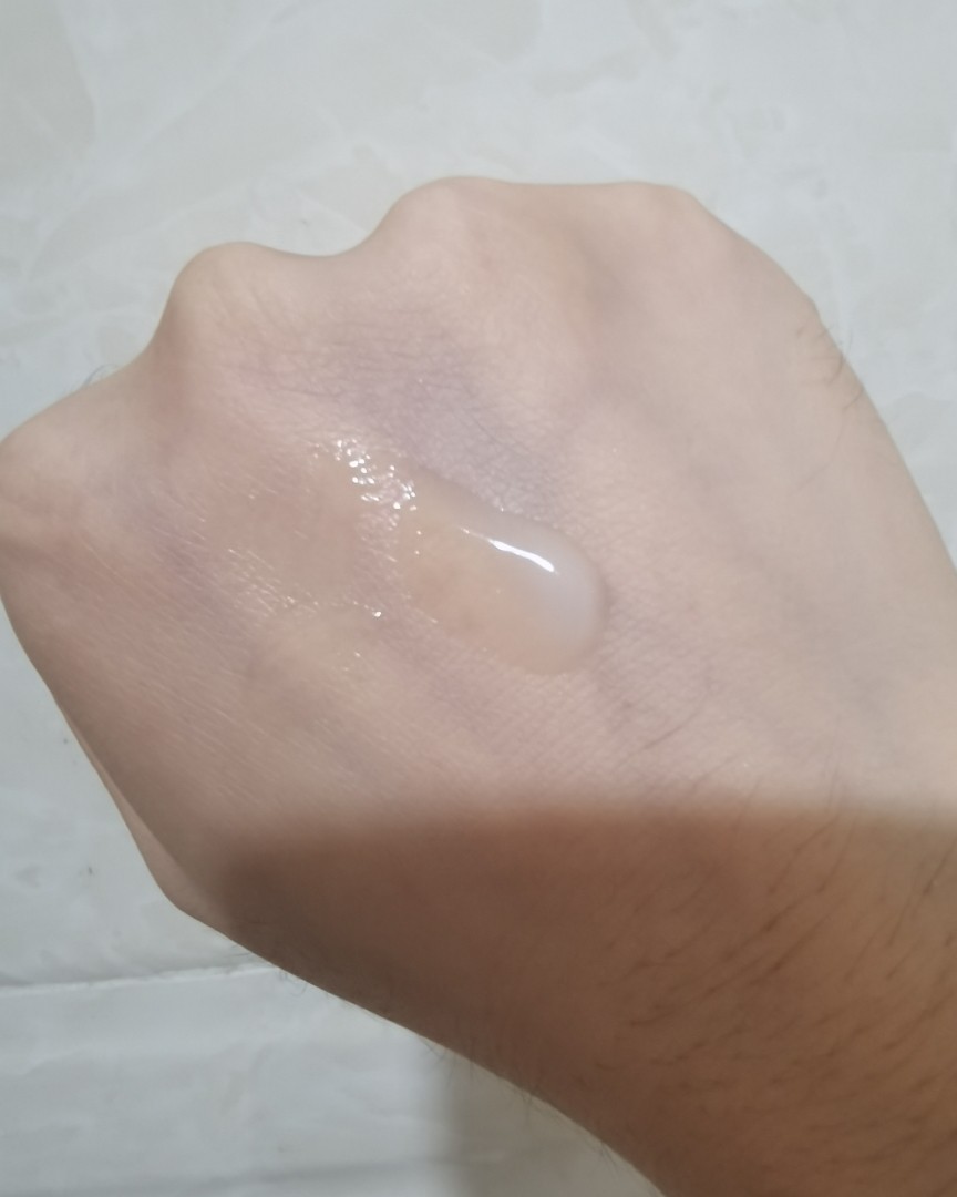 ✅脖子是女人的第二张脸，有时候脸部保养的再好，脖子有纹路年龄
