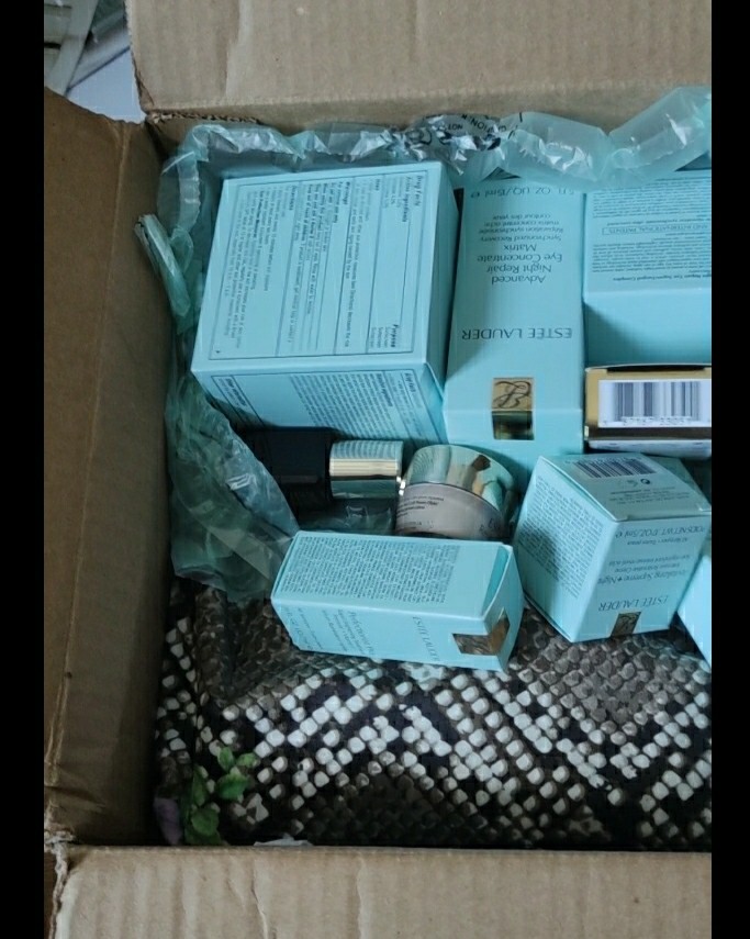 ❤️这个是活动的时候入手的~ 当时🈵45刀就可以送7件套！