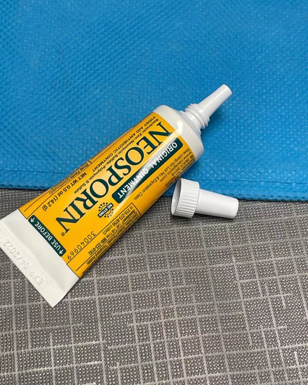 美国Neosporin应急软膏擦割**消~止合   美国原装
