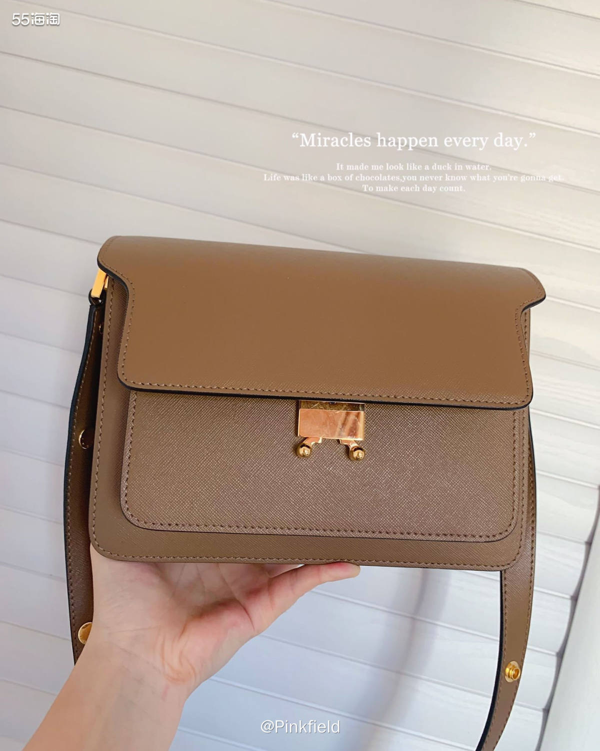 👜Marni是意大利比较小众的时尚品牌，主营服饰、箱包、鞋