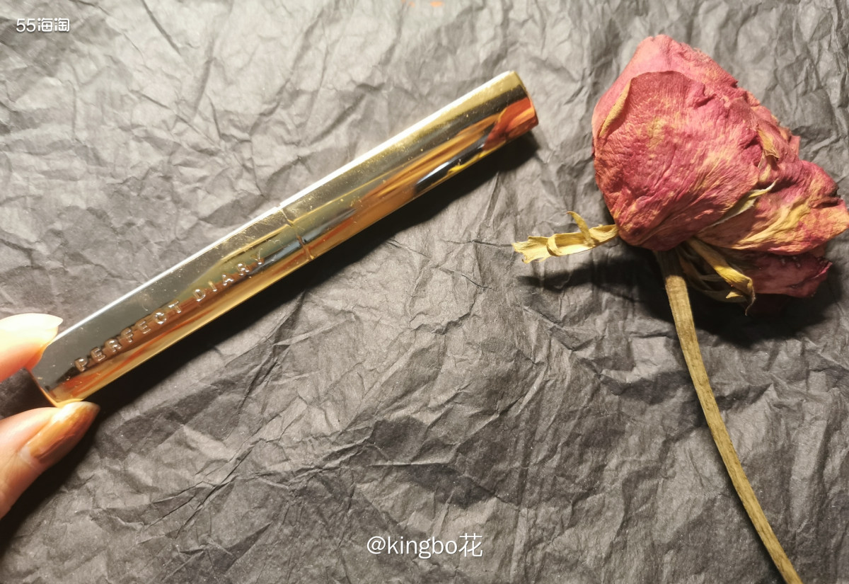 🔶完美日记小细跟L01芭蕾裸粉，到手只用了几次，还是有点干