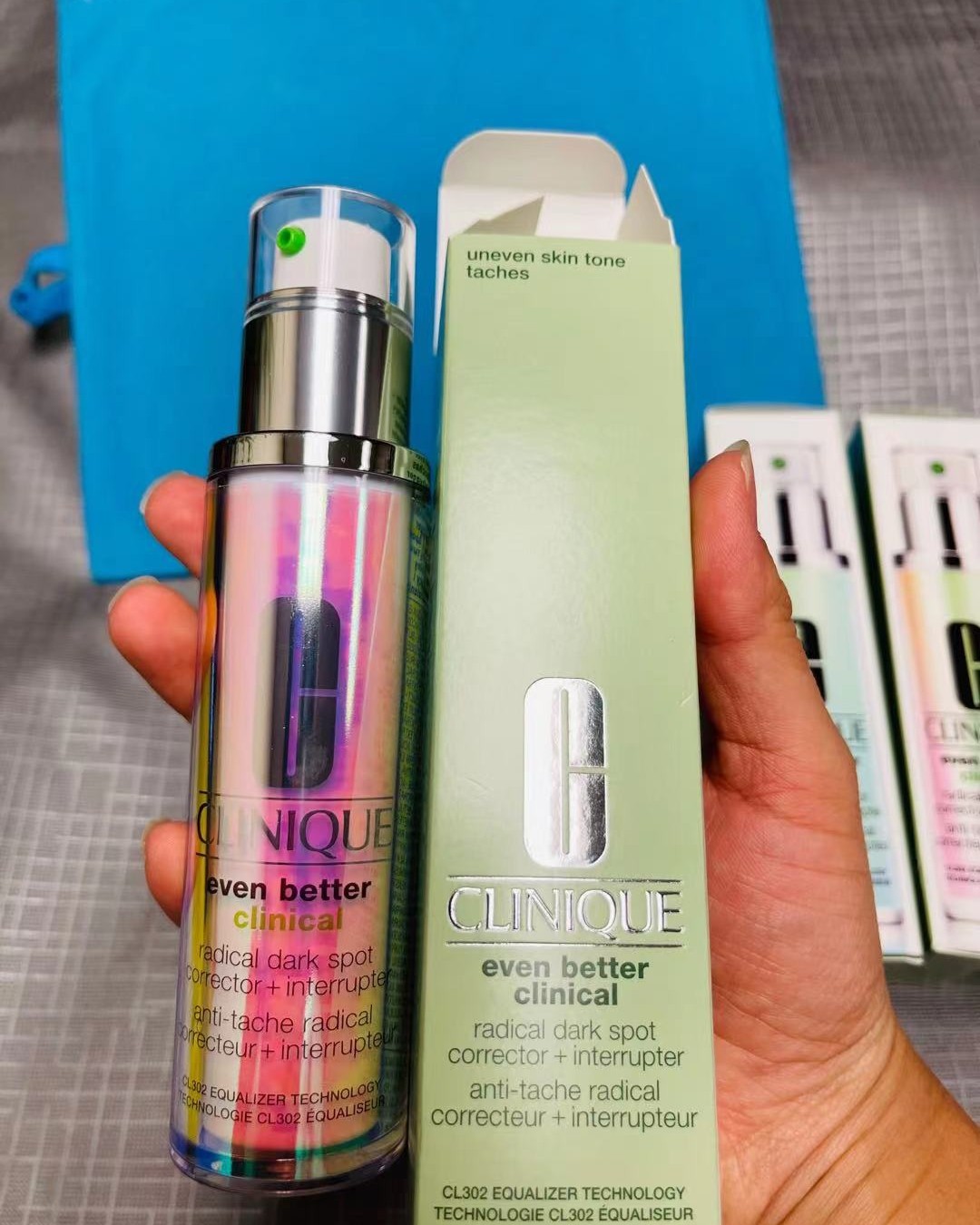 倩碧302镭射瓶精华液30ml，褪黑淡化痘印提亮肤色   据