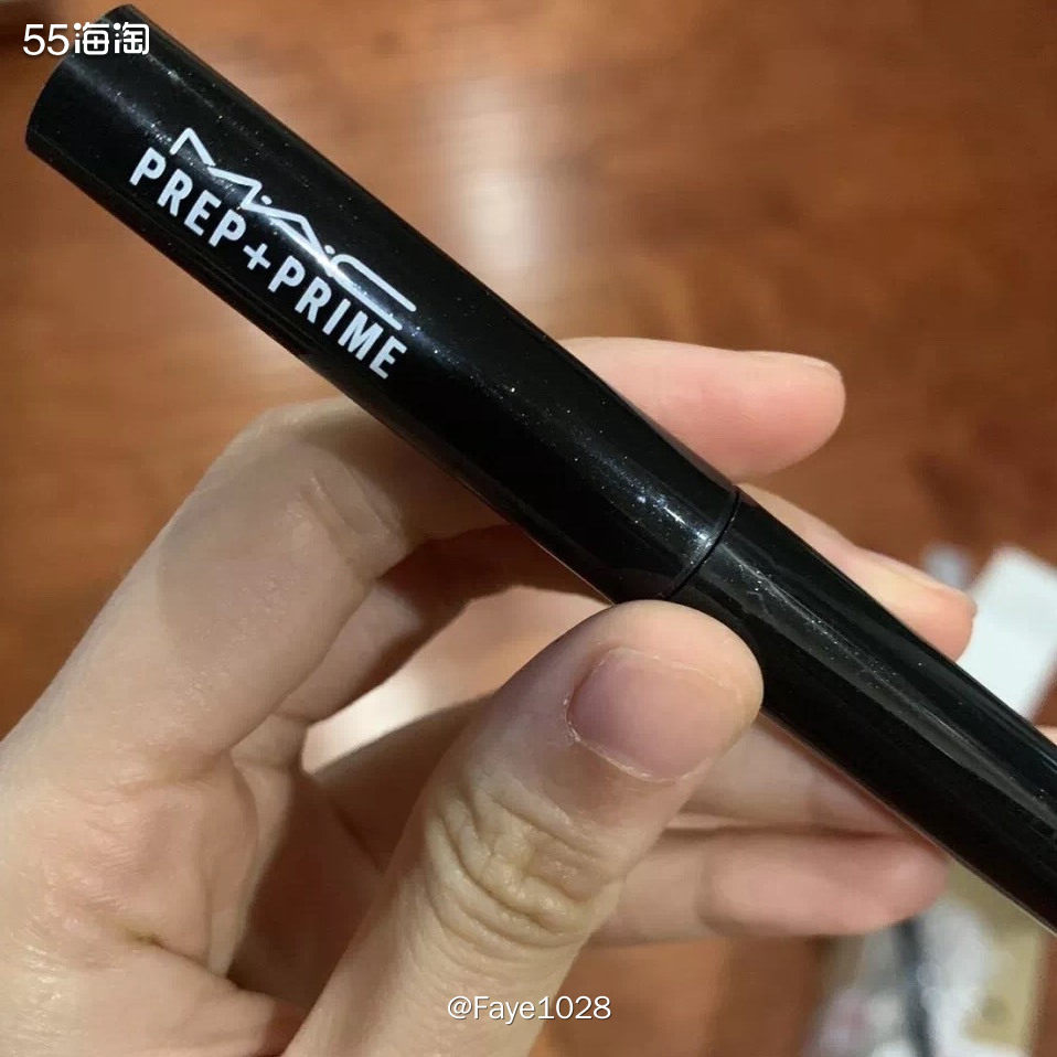 mac唇部打底膏 ——口红控必备款  不管你是不是经常化妆的