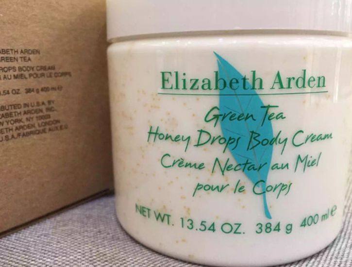 我又来给姐妹们**雅顿家的产品啦，雅顿绿茶身体乳是我目前为止