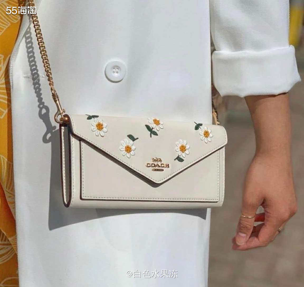 🌸Coach小雏菊链条包包。这款迷你的小包，它是带个链条的