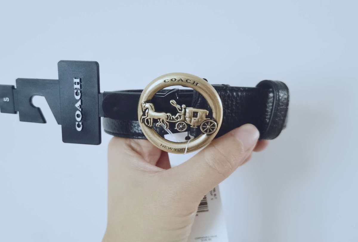 COACH/蔻驰新款经典马车款女士休闲皮带腰带 ，很耐看，也