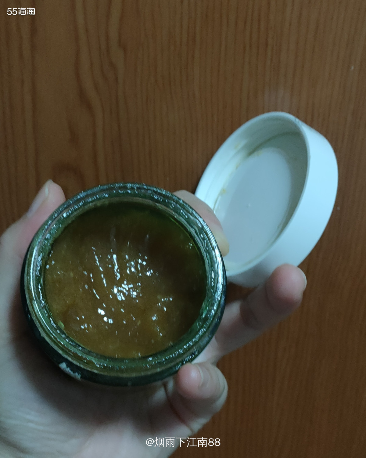Fresh馥蕾诗亮活维他果萃面膜，富含约50%的鲜活果萃成份