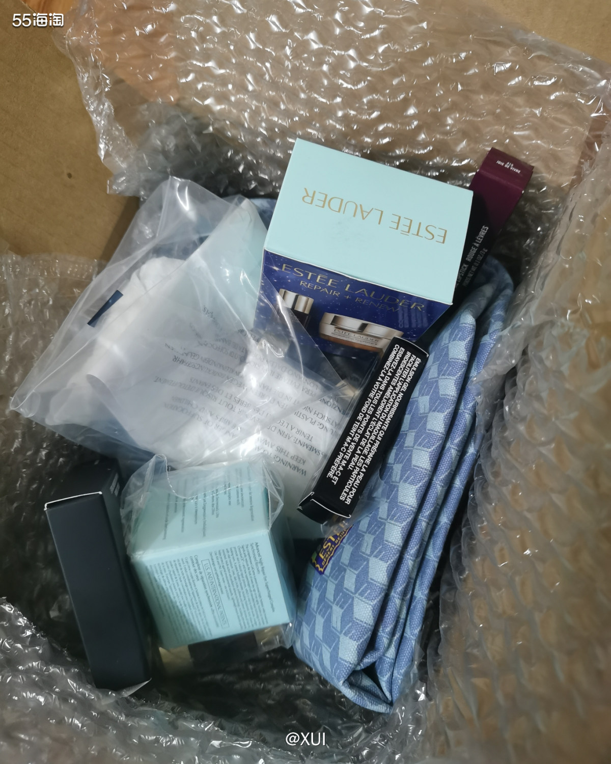 前阵子MAC高光腮红口红半折入的生姜高光终于到手了，和雅诗兰
