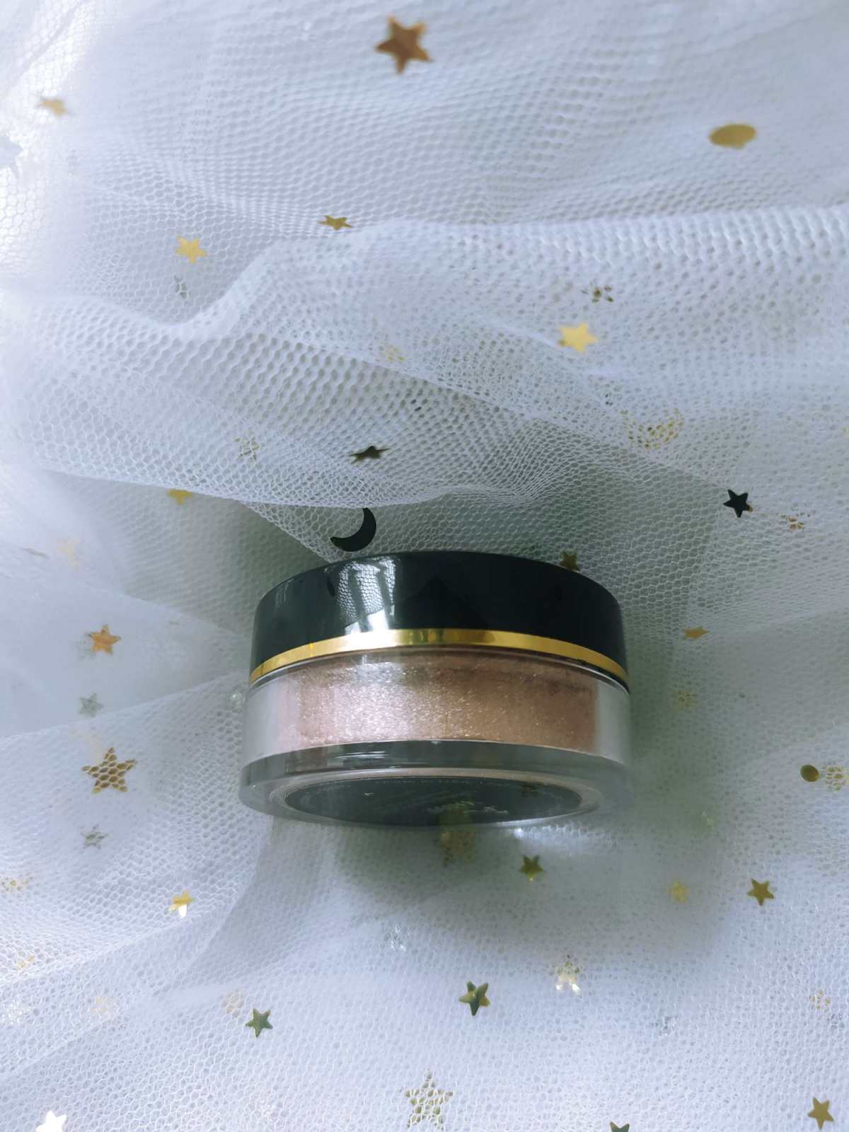 在丝芙兰可以淘到很多小众宝藏品牌，护肤品和化妆品都有，我近期