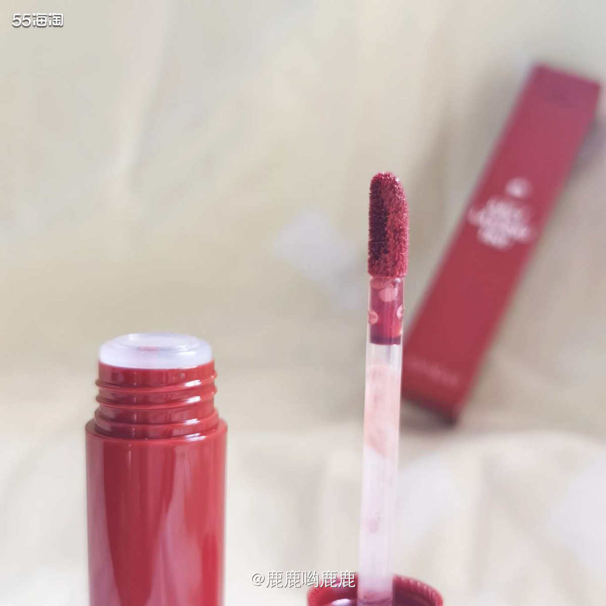 . 👧👧 相对于口红💄，入手唇釉还是蛮少的，这次是盲选