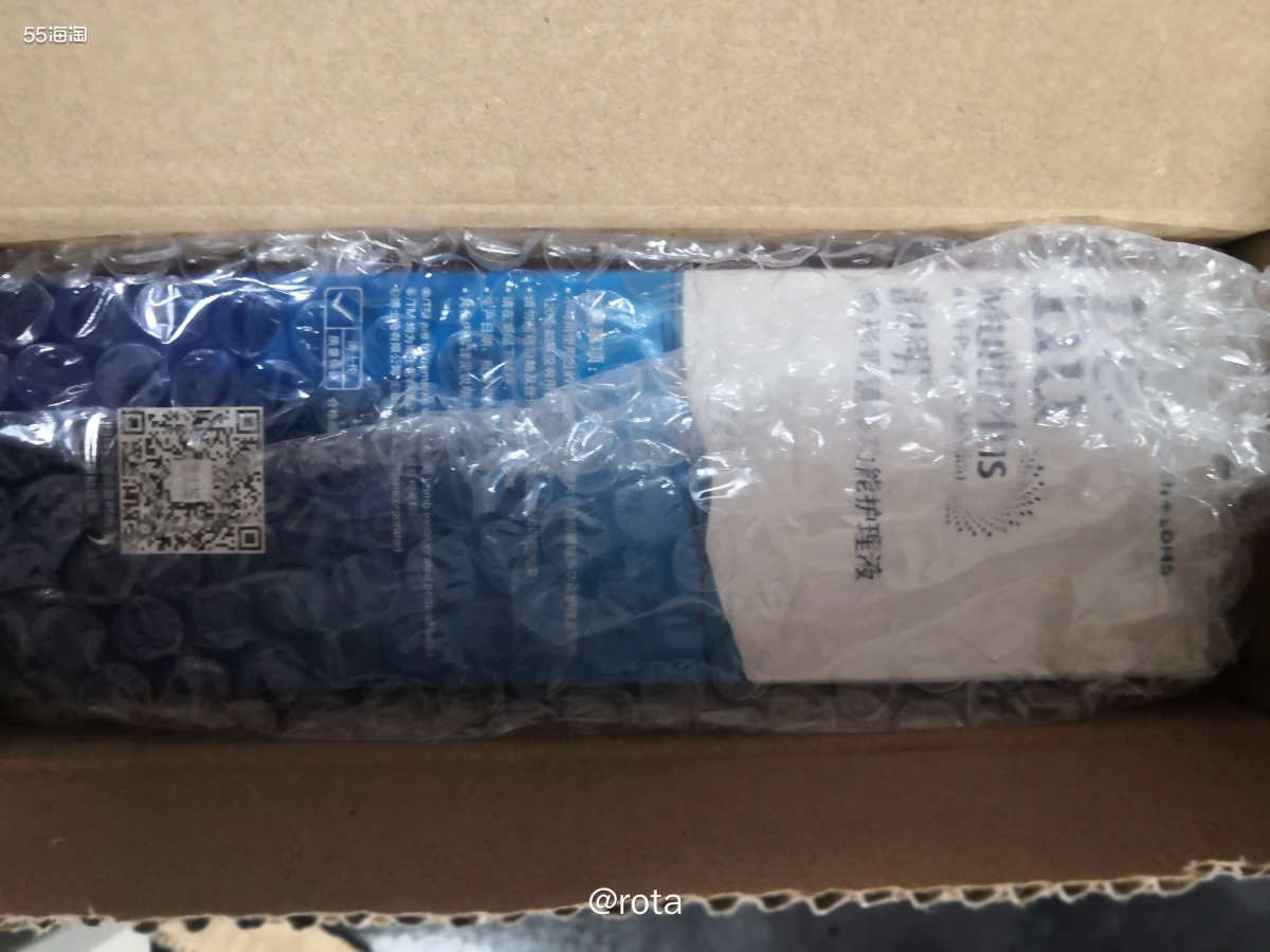 这个是用上次买隐形眼镜返的券买的，因为买隐形眼镜跟返券的时间
