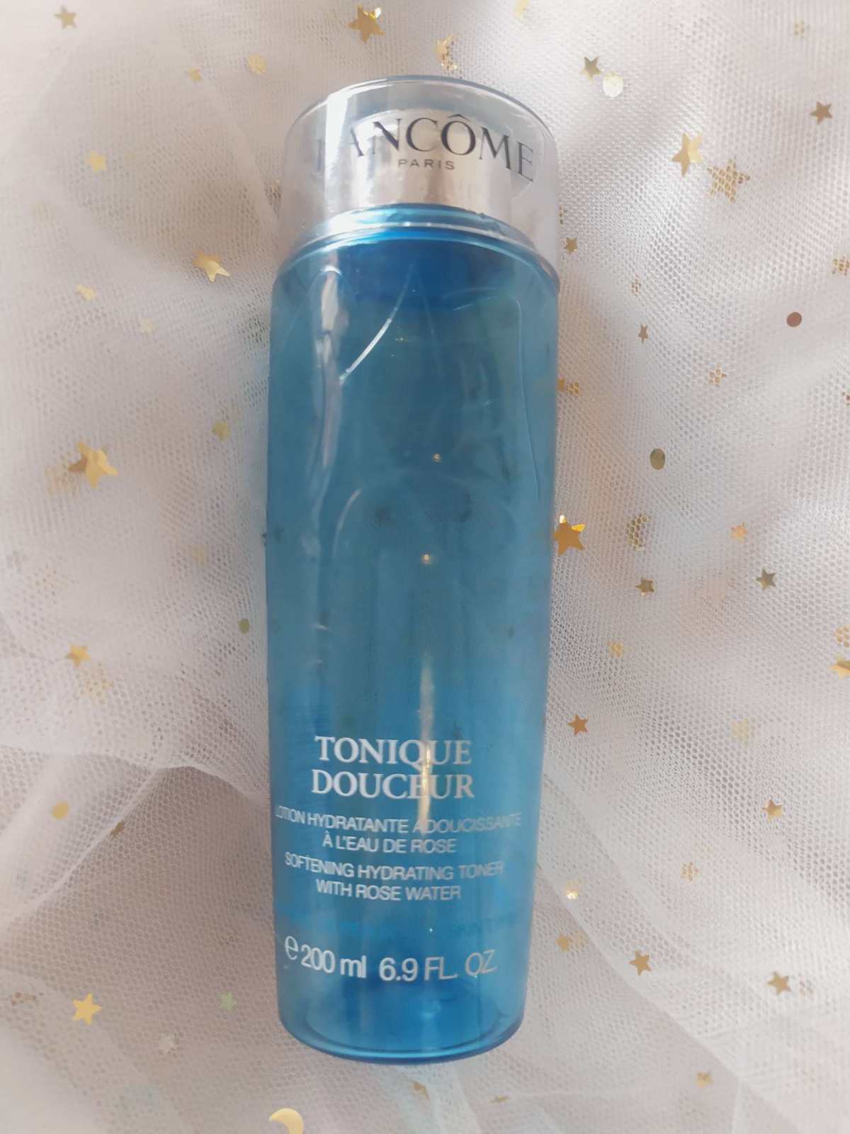 兰蔻家的水挺多的，我用过粉水和蓝水，粉水里面有太多的增稠剂，