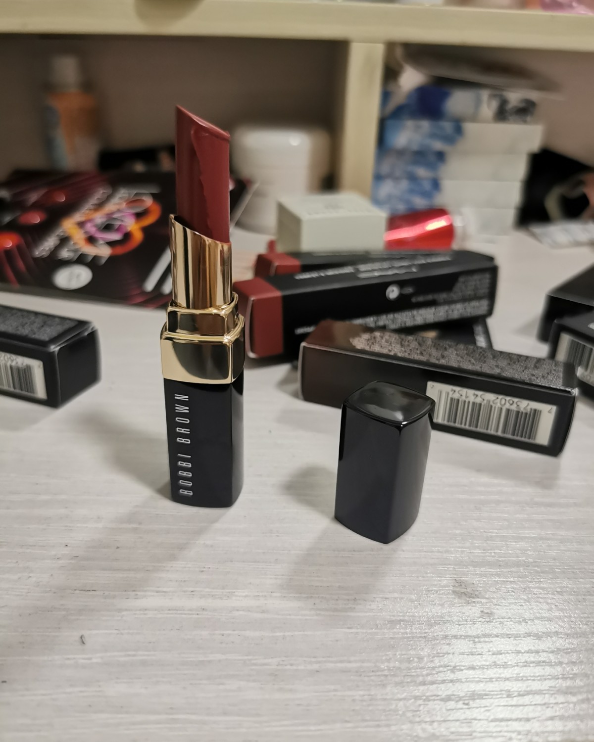 最近波折最多的一次开箱就是这波mac和芭比波朗合箱啦。其中遇