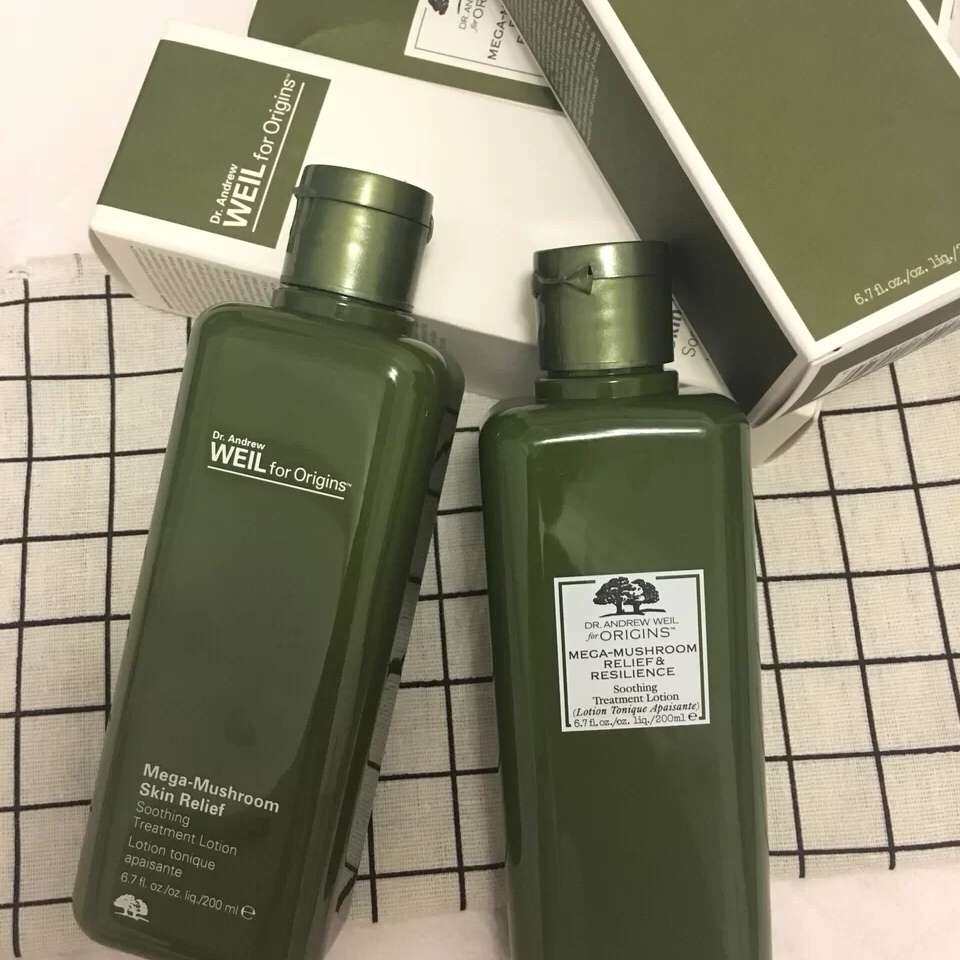 我的必买爽肤水清单，必须有—悦木之源灵芝精华水啊！这可是我当