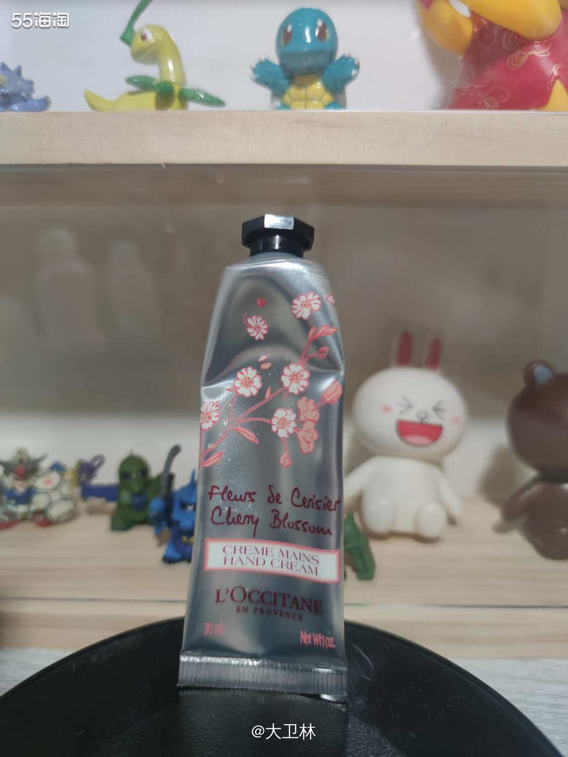 欧舒丹的护手霜算是很出名的，种类味道极其丰富。它在我用过的这