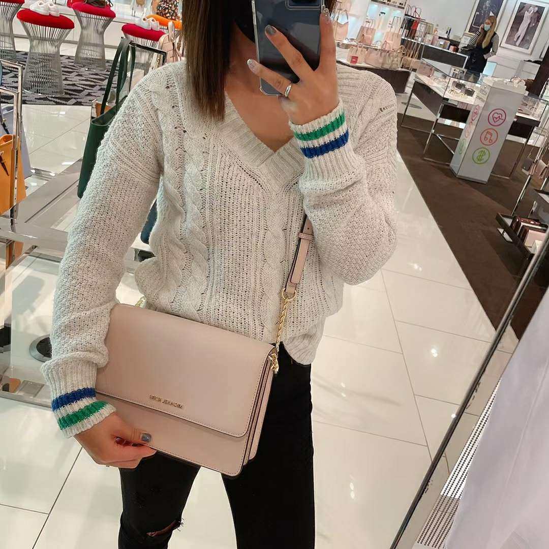 ❤️这个包是五月份买的，上个月到手，很好看很日常的款，上班上
