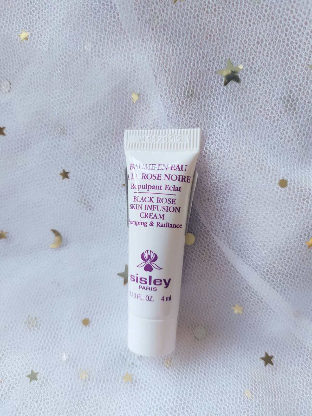 Sisley家两个系列很好用，一个S系列，主打抗老紧致功效的