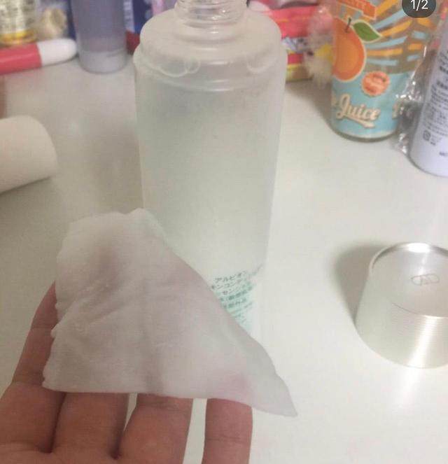 ✅奥尔滨健康水，一股淡淡的类似香皂水的味道，消炎镇定皮肤的效