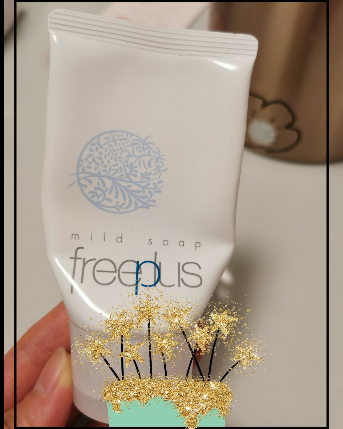 sad，最近脸上起好多痘痘，不知道是不是上火了🔥🔥🔥，