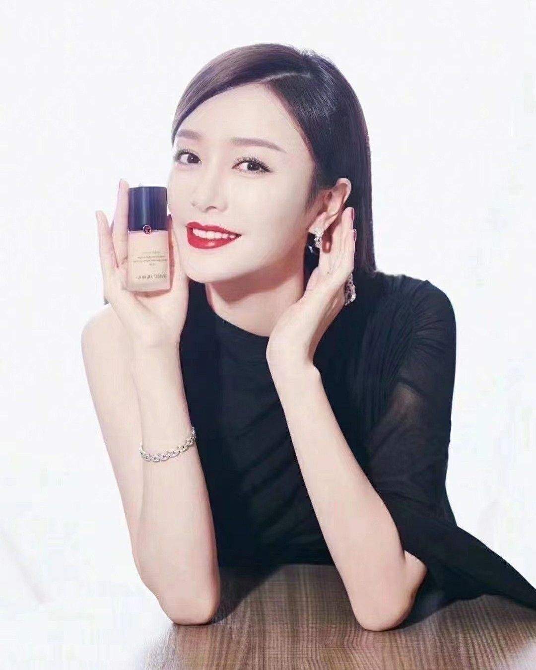 ❤️上一篇讲了阿玛尼蓝标大师粉底液，这篇讲讲油皮瑕疵皮最该买