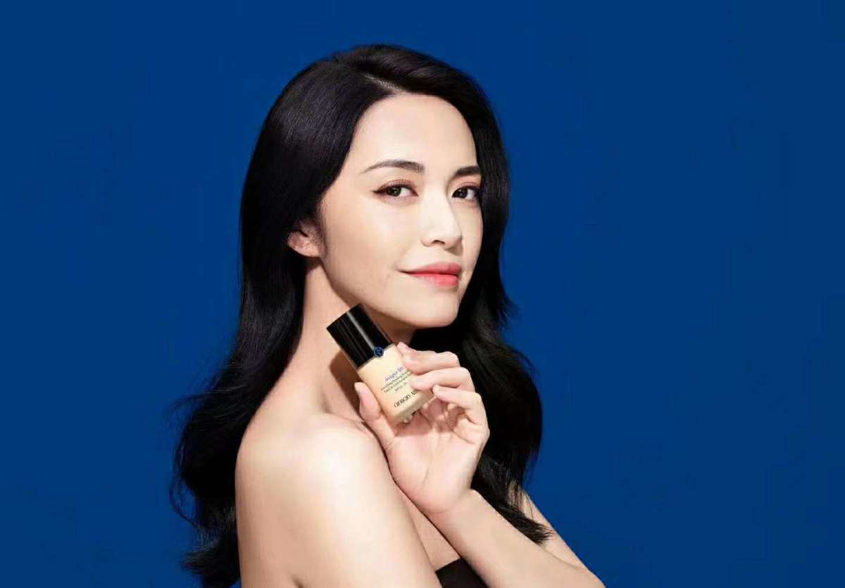 ❤️阿玛尼除了口红就粉底液了，粉底液真的很好用，保湿遮瑕持妆