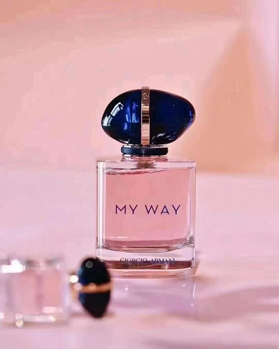 ❤️阿玛尼今年新出的my way香水真的爆了，上半年一瓶难求