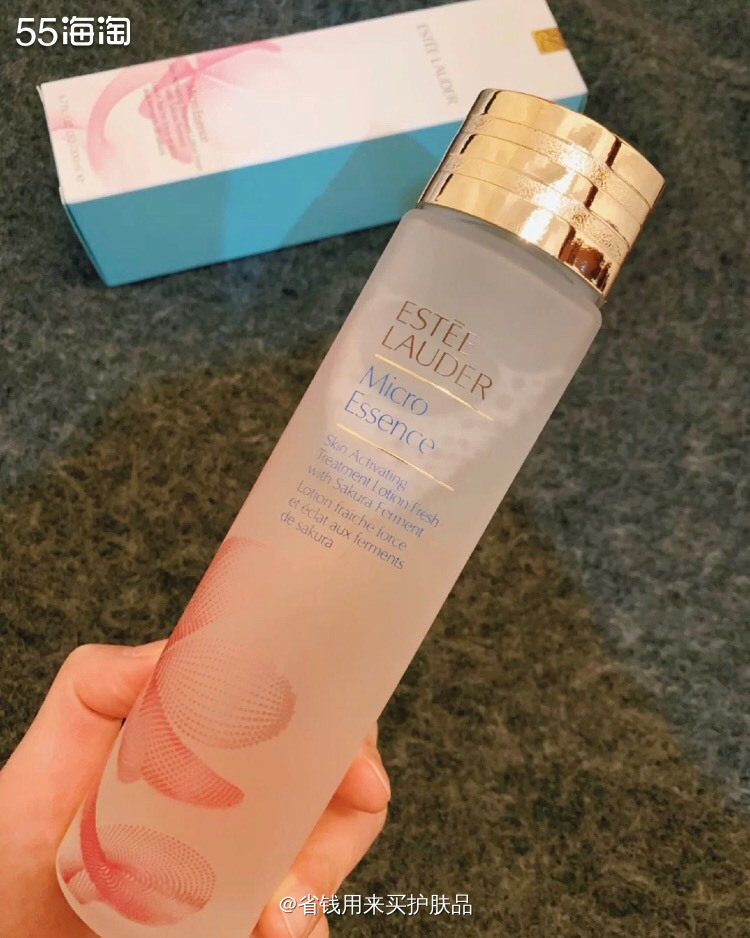 ✨雅诗兰黛樱花水✨  🌸因为我是混油皮,T区非常容易长闭口