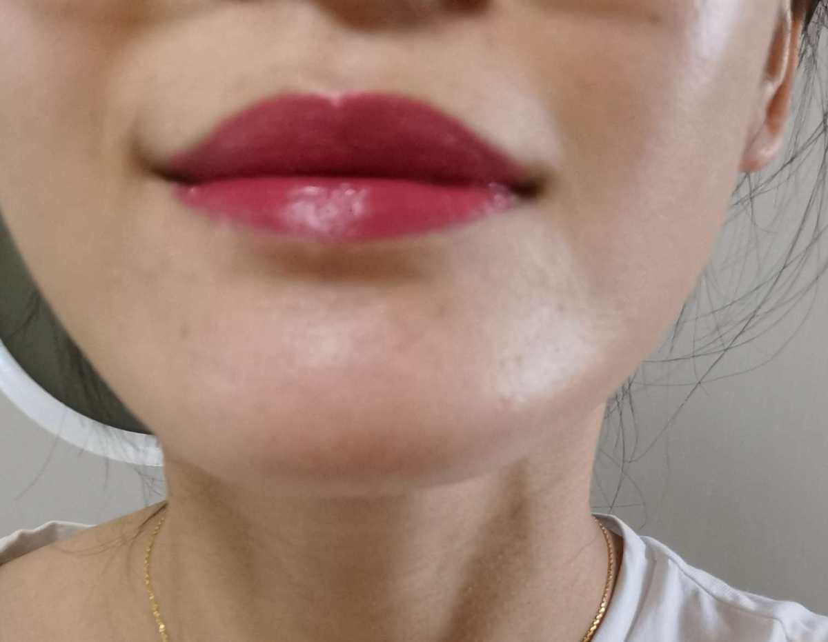 大名鼎鼎的大表姐色，因和大表姐刘雯同款得名。但是吧…多多少少