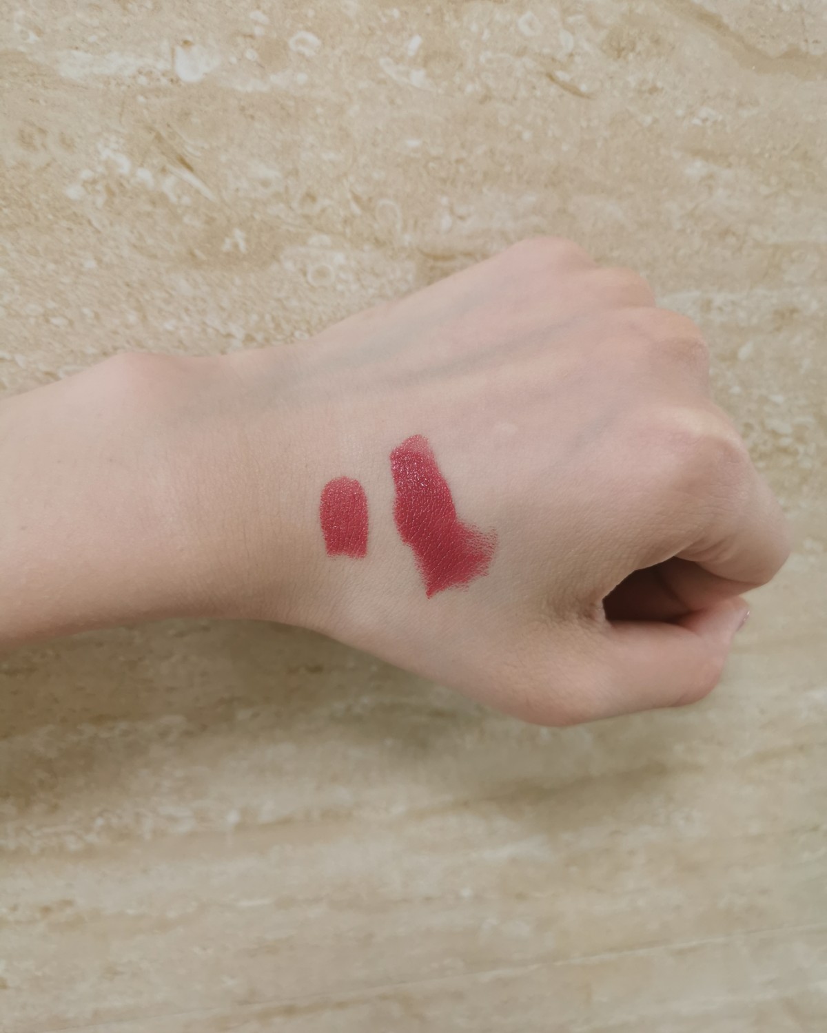 大名鼎鼎的大表姐色，因和大表姐刘雯同款得名。但是吧…多多少少