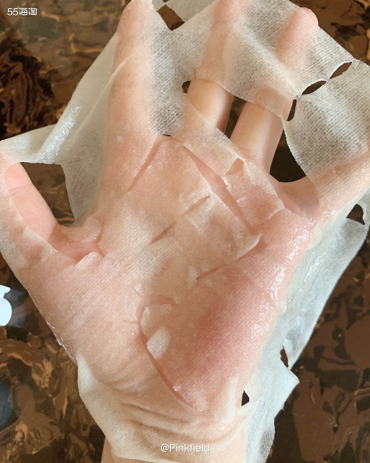 🌸天佑兰家的果冻面膜有好多款式，我经常入的就是樱花跟玻尿酸