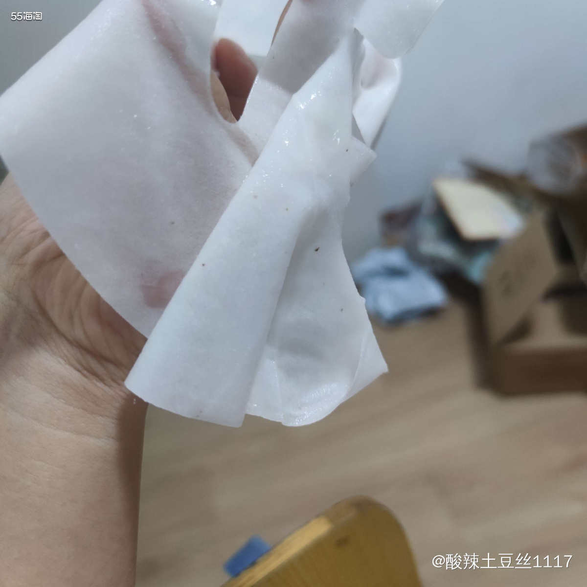 这款也是当时买的护手霜赠品，采用天然发酵的大米养护  主打也