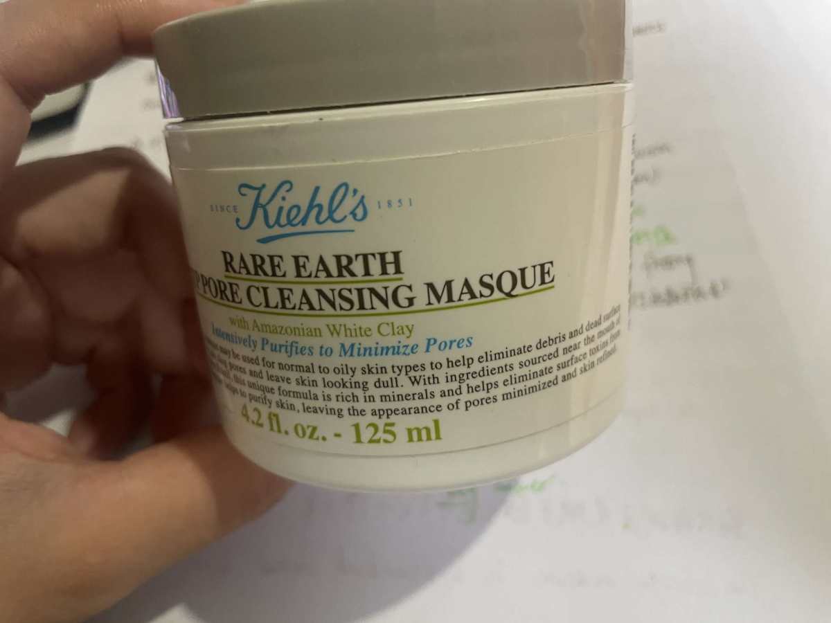 ⭐️混油皮不可缺少的清洁面膜就是科颜氏白泥啦。我不仅油，还，