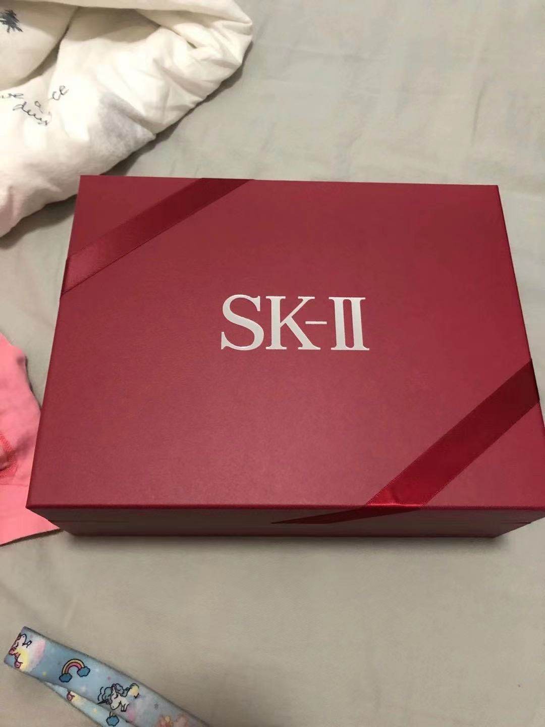 🥇SK-2作为日本贵妇级的化妆品牌，最有名的就是明星产品"