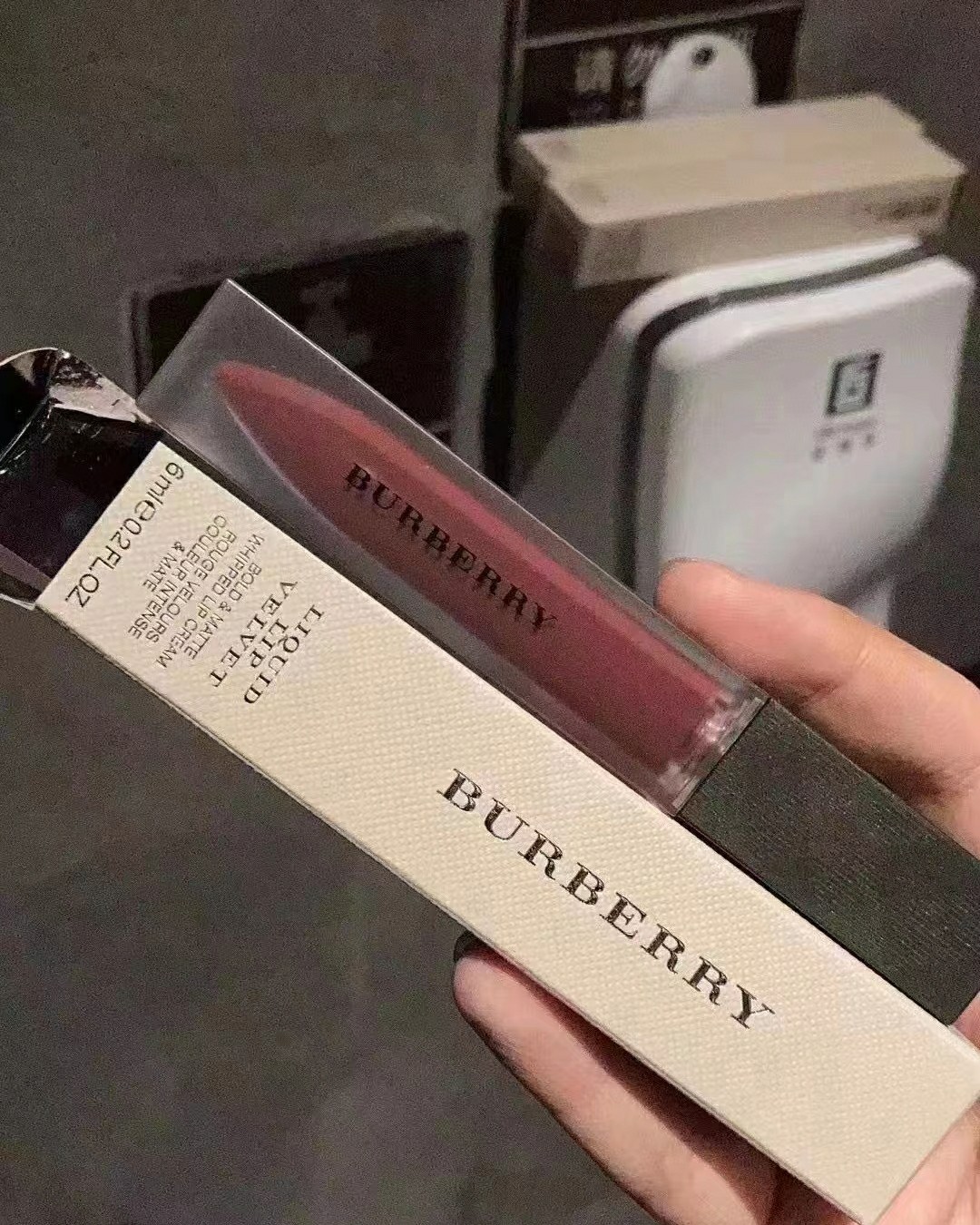 ❤️作为英伦奢侈品牌Burberry在2018年释出了它打造