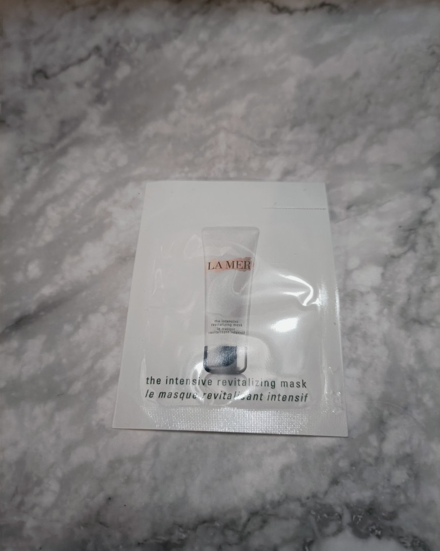 ✅本人肤质: 中性熟静肌  ✅打卡面膜: 海蓝之谜密集赋活精