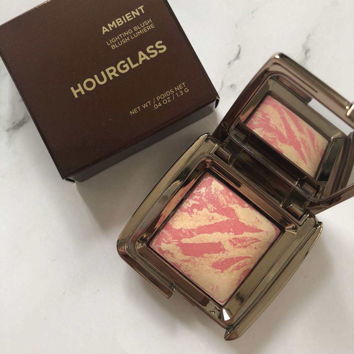 Hourglass除了我很的蜜粉饼之外，它家的五花肉腮红也是