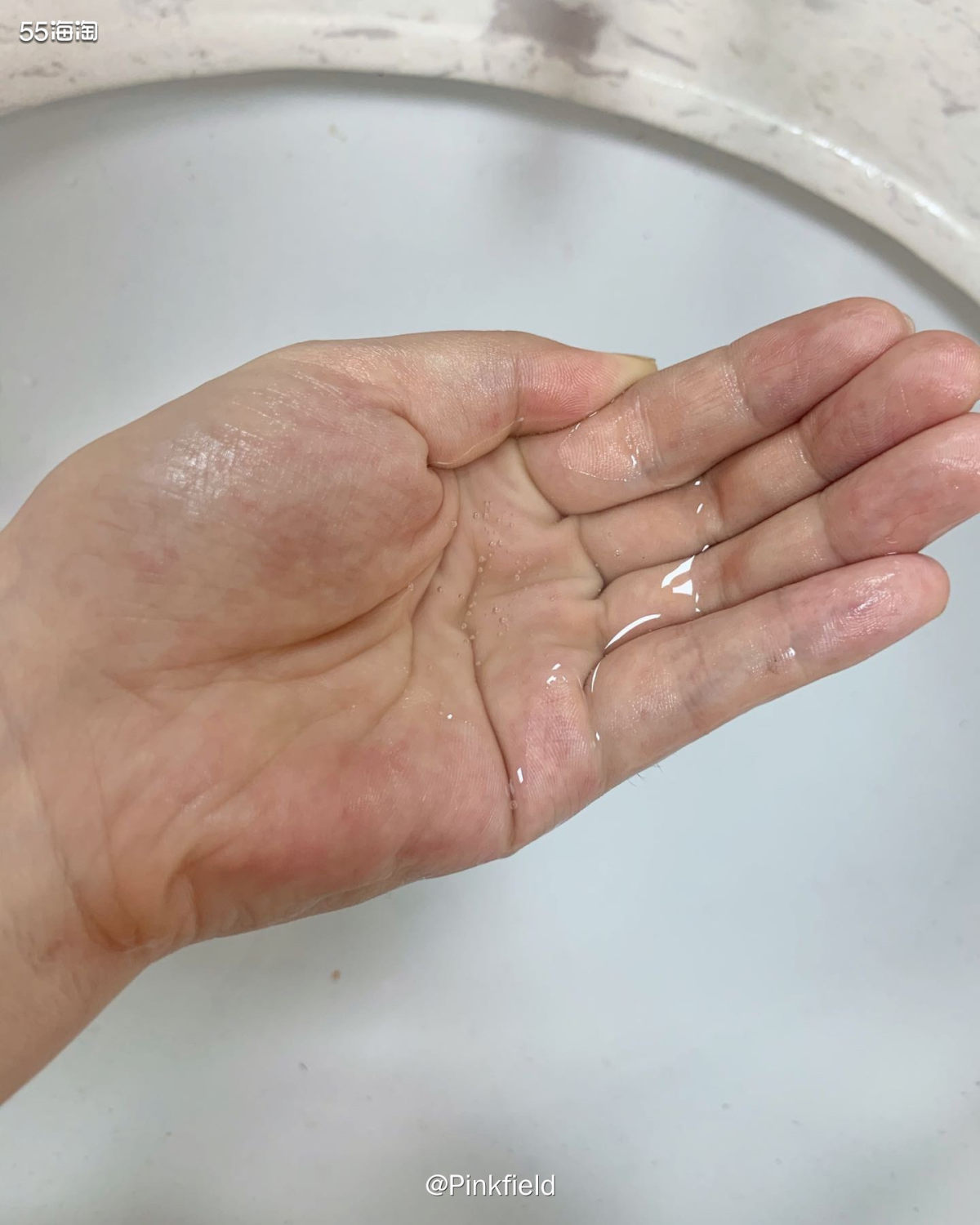 🔵贝妮格林是来自韩国的面膜品牌，有4个系列，可供不同肤质人